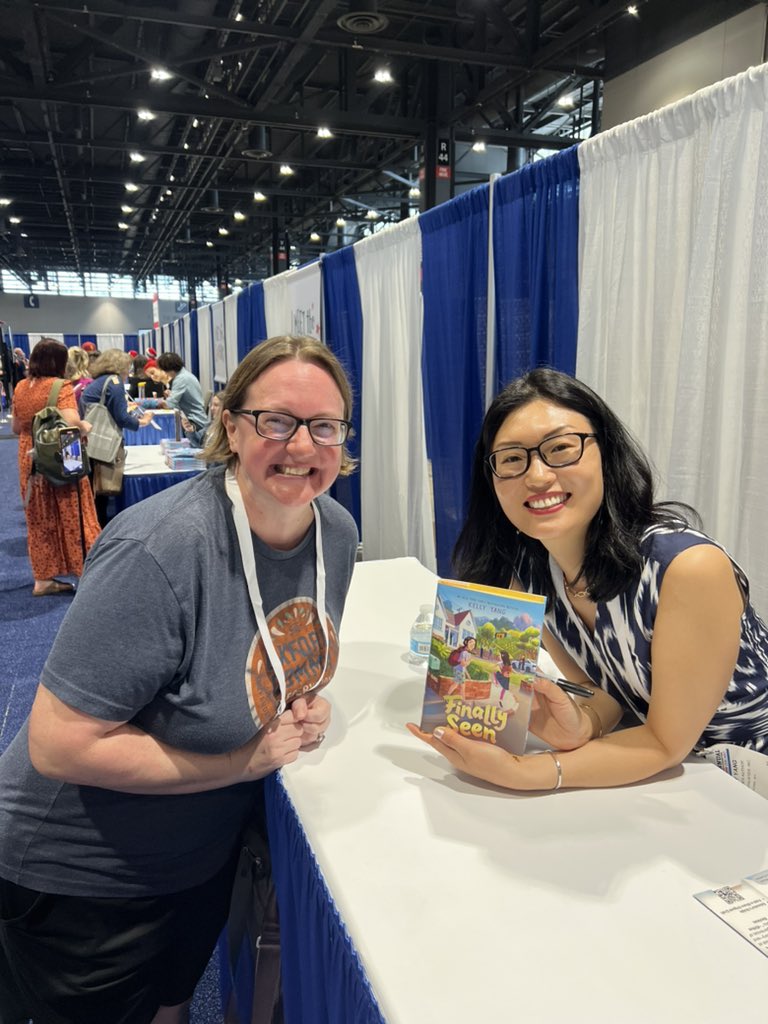 OTLibrary's tweet image. I met Caudill winner @kellyyanghk at ALA! The students at @otmonarchs LOVE her books! #SomosOT #112Leads #Caudill