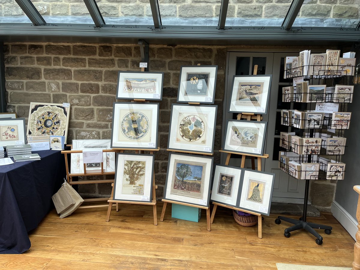 So lovely to meet <a href="/GWandShows/">BBC Gardeners World</a> ‘s #rekhamistry We are sharing Venue no 5 at Stanton in Peak #opengardens and #arttrail we are here again on Sunday! 🌺🌹🪷🌿