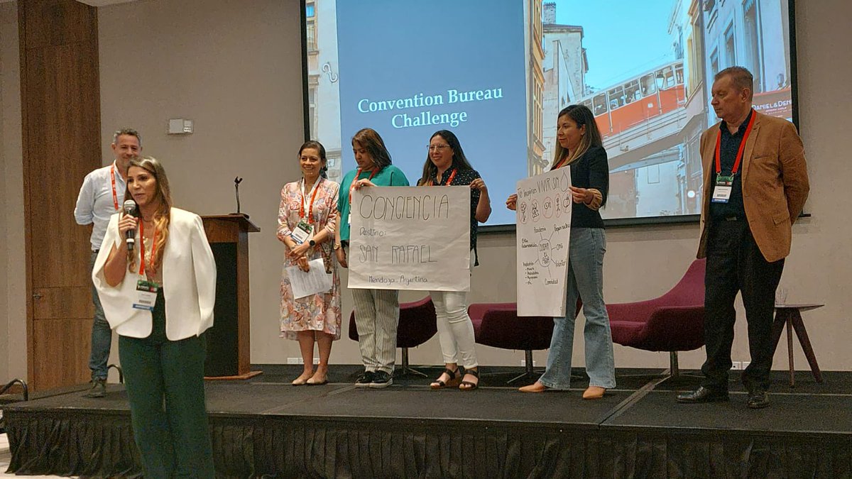 vavelufe's tweet photo. ¡Triunfo en #Fiexpo! 🎉 Nuestro equipo multicultural de #Argentina, #Chile, #Guatemala y #Colombia se llevó el premio en el Convention Bureau One Day Challenge. Unidos por la diversidad, lideramos con innovación. #MeetingsIndustry https://t.co/EKI4HjjhUT