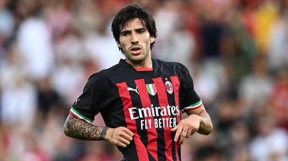 marco8602021's tweet photo. @GoalItalia Ce l’avevamo in casa il centrocampista italiano per eccellenza grandissimi figli di una zoccola, non si fanno ste cose, non sarete mai perdonati @acmilan #CardinaleOut https://t.co/nFl8uSqvMb
