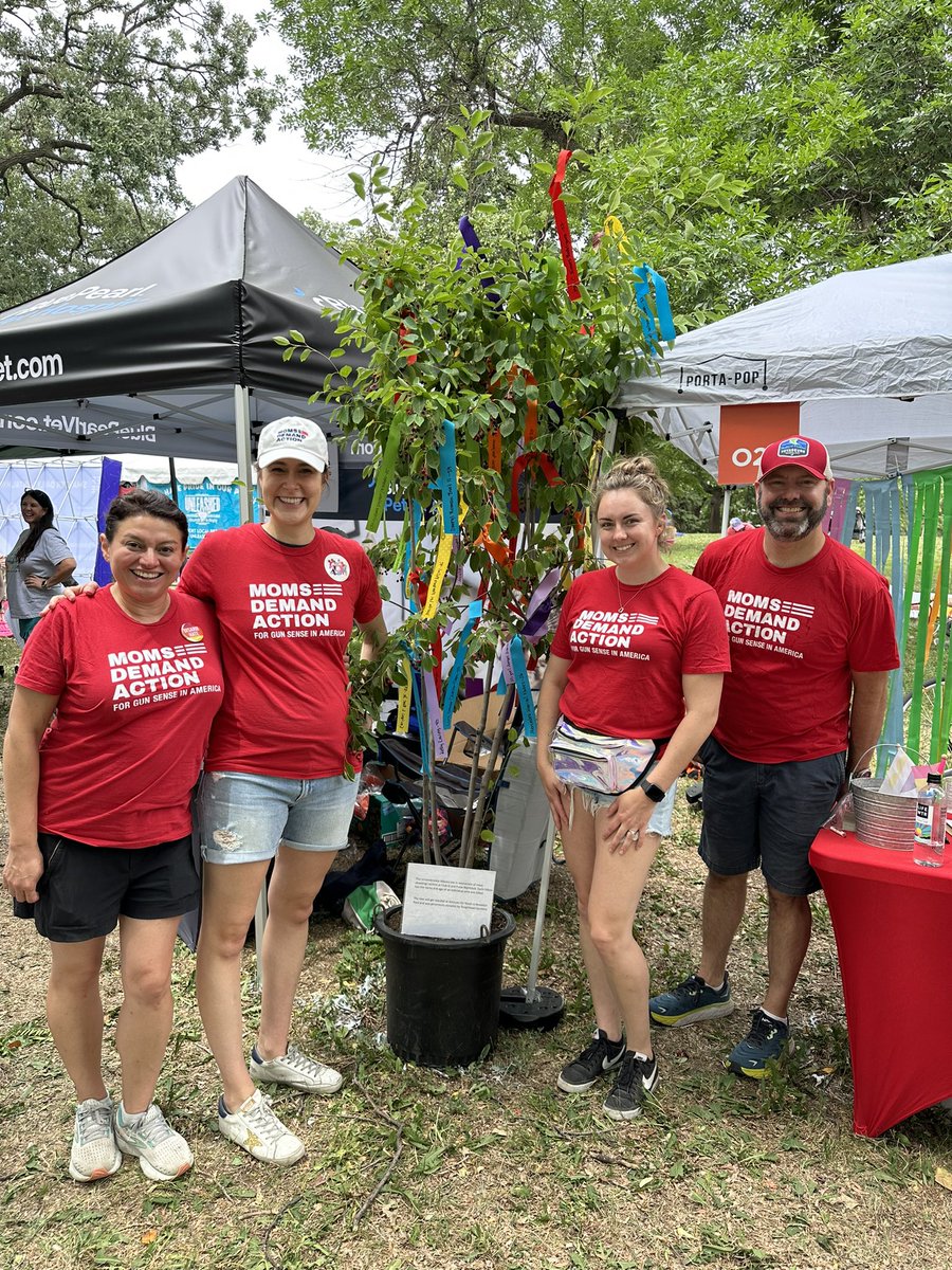 Special thank you to @TTGardens for donating this beautiful tree. We’ve put remembrance ribbons for the victims of Club Q & Pulse Nightclub. We #HonorWithAction. #DisarmHate @MomsDemand #TCPride