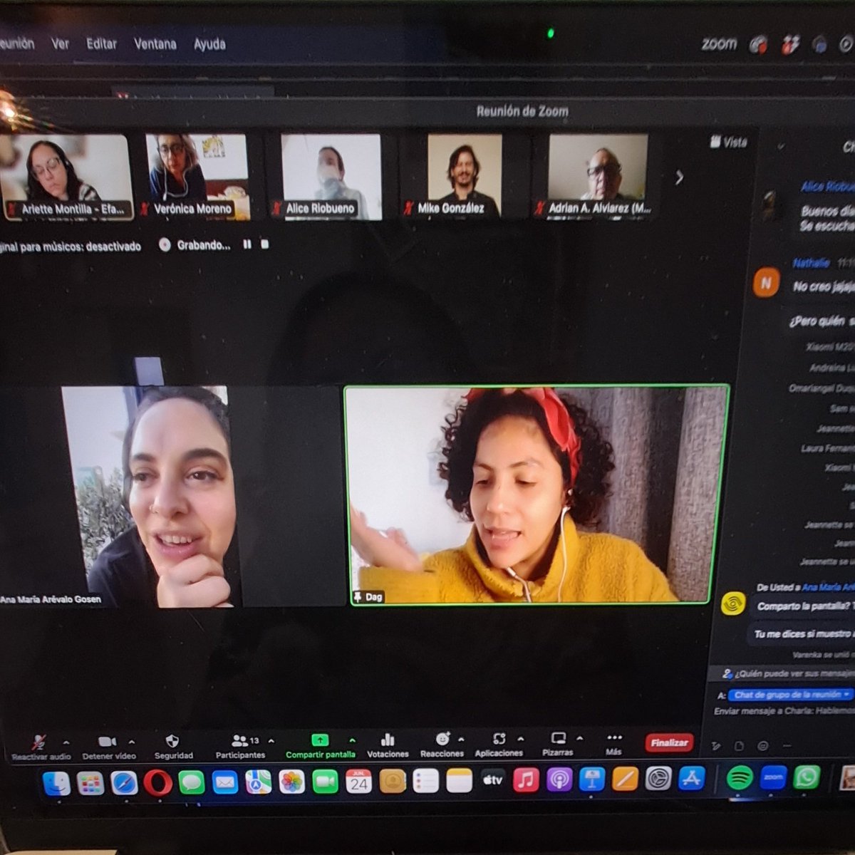 ¿Te perdiste la charla de documentalismo que tuvimos esta mañana con <a href="/kayoyando/">Dagne Cobo Buschbeck</a> y Ana María Arévalo? Activa las notificaciones para que ye llegue el alerta cuando publiquemos la grabación 🔔