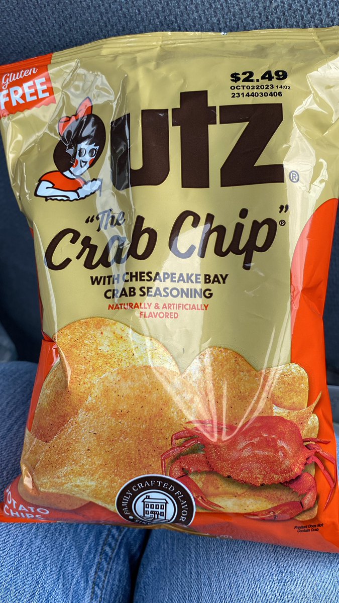 @UtzSnacks the superior potato chip🙂🦀