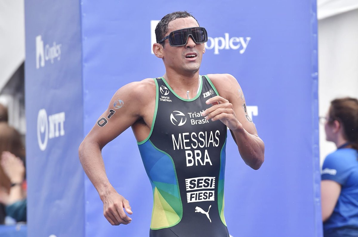 worldtriathlon's tweet image. *SPOILER ALERT*
Matt Hauser 🇦🇺 strikes gold in Montreal and celebrates his first WTCS win!! Manoel Messias 🇧🇷 secures his second medal of the season with silver and it's Jelle Geens 🇧🇪 who gets the bronze!!

Watch it back on-demand at TriathlonLive.tv 💥

#WTCSMontreal