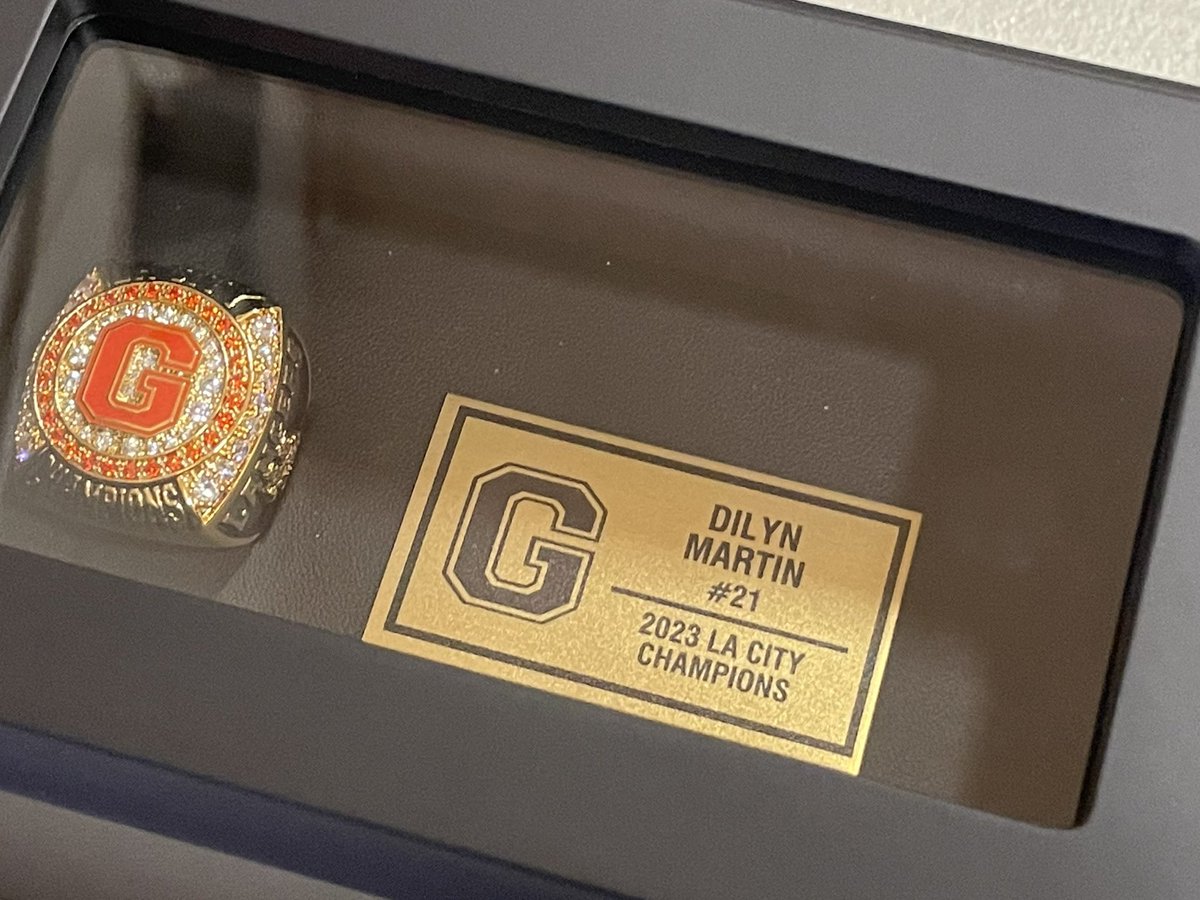 MsMcMurrin's tweet photo. The championship rings are here!!!  Love this team!  (Wish everyone could have been here for this!). @Grant_athletics  @USGRANTBBALL https://t.co/JJH2vKyssl