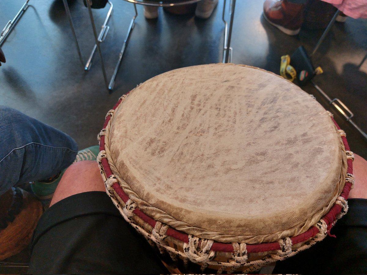 Vandaag weer een leuk feest gehad,van de stichting ABC landelijk,in Utrecht bij het ROC .
Ook nog twee workshops gehad,bank zaken ,en hoe je je moet presenteren als je iets gaat vertellen. 
Was ook goed verzorgt!
Ook hebben we een workshop trommelen gehad,na afloop.