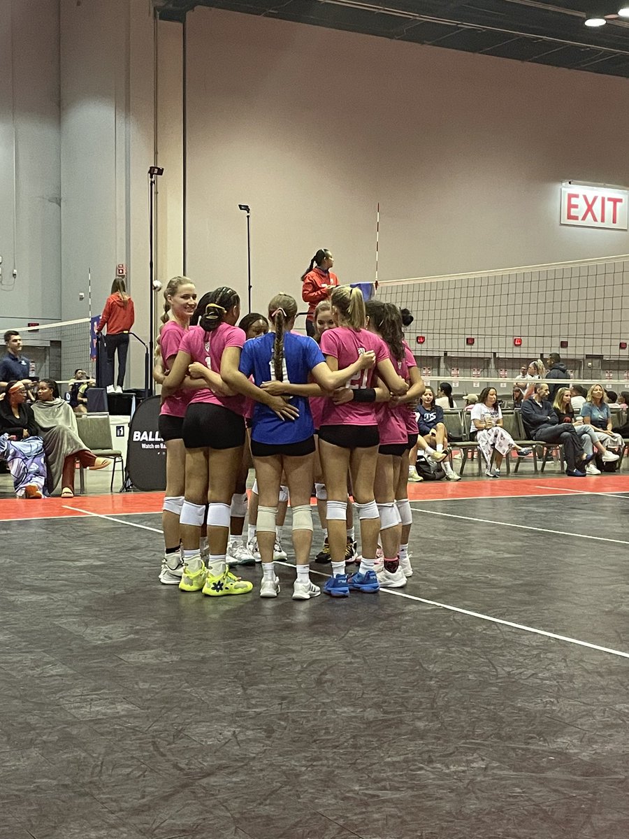 17 Tsunami beats A5 in 3 to remain undefeated and advance to the GOLD bracket tomorrow! Let’s goooo!