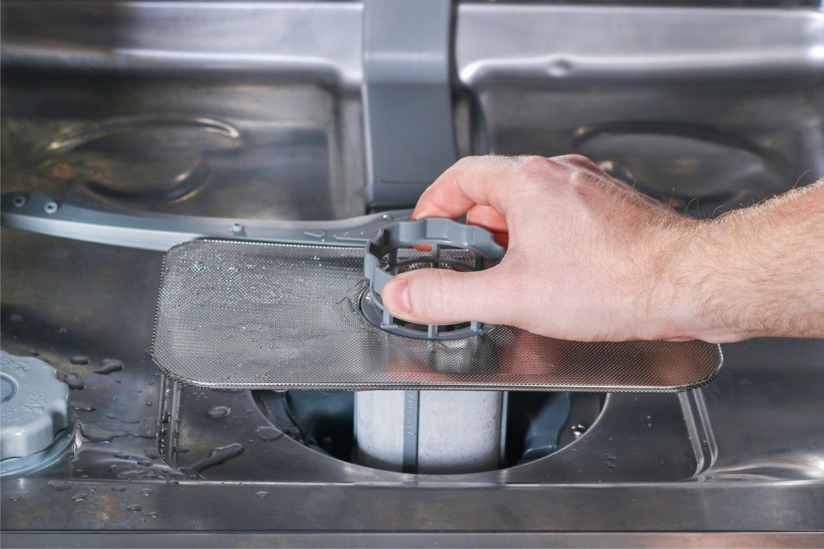 pluggedpiper's tweet image. Is your dishwasher leaving you with standing water? 🧼🚫 

Check out this article that outlines solutions for your #DishwasherProblems.

Say goodbye to dirty dishes and hello to a smoothly running-kitchen! 

bit.ly/3EtTgCw 
#PlumbingHelp #DrainSolutions