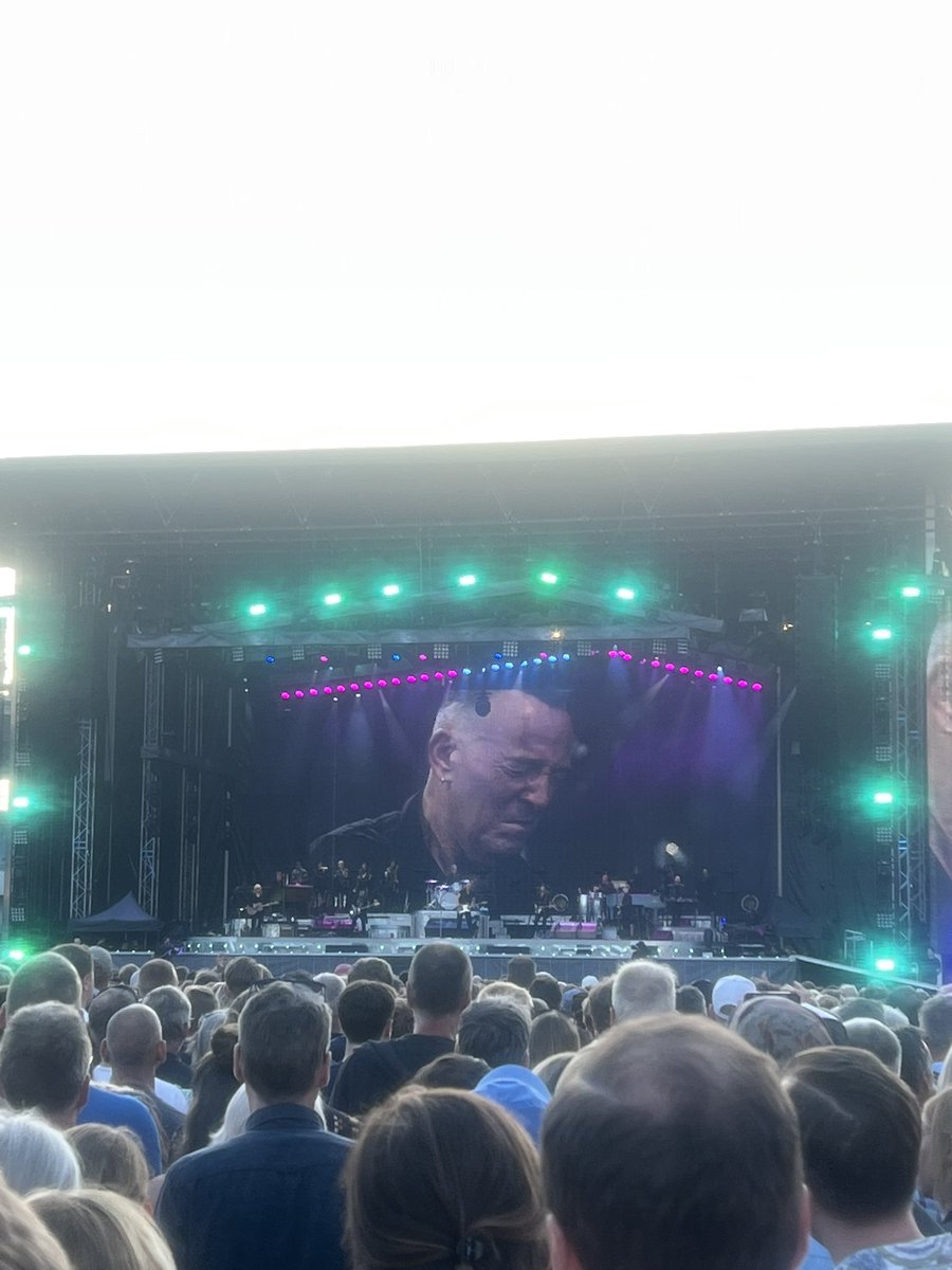 Sjáið þetta andlit
Aldrei nokkurn tímann dögurð