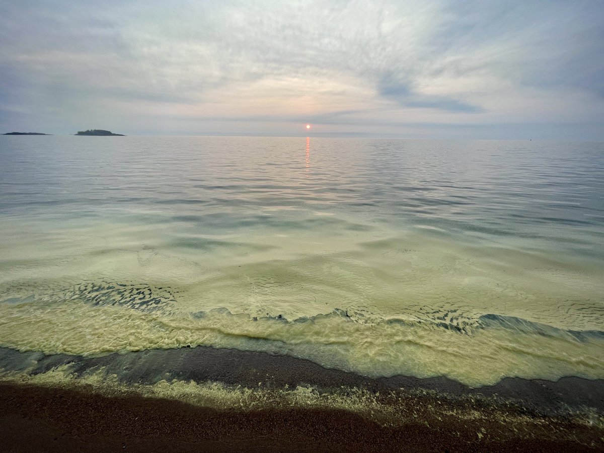 Sunrise 1,636. Lake Superior Matcha. 

I’ve never seen so much pollen during these sunrise years.