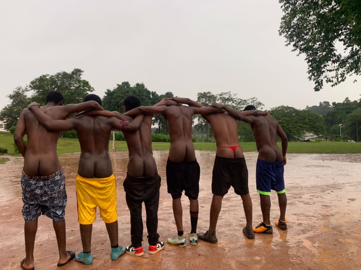Powerful_Conti's tweet photo. Today's Samba League fixtures was exceptional 
Having a Paramedics on grounds
JCR was disqualified 
2nd floor Eliminated 
5th Floor with a qualification 
NBA TEAM also with a qualification to the next round
🔥🔥CONTI Y3 D3🔥🔥 https://t.co/zFFLn2He3g