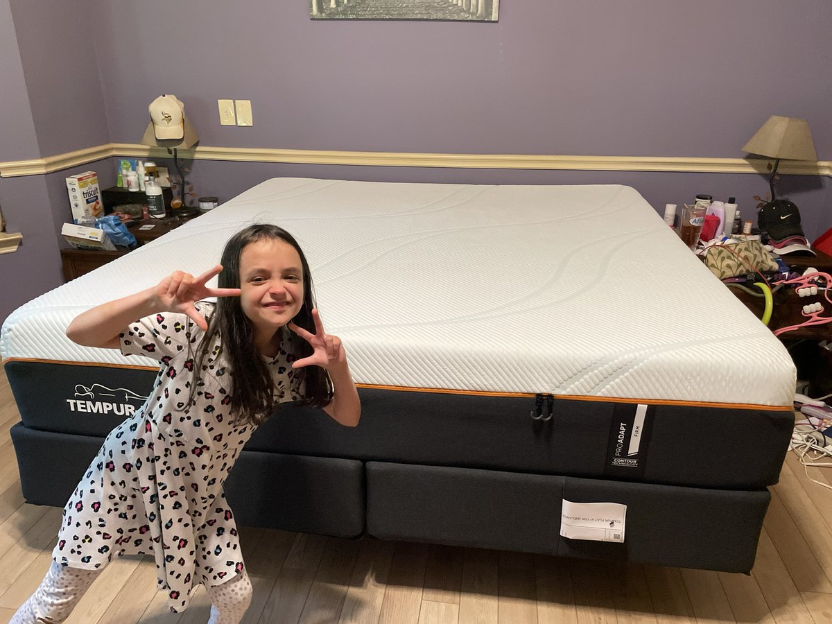 kkmondry's tweet photo. #TempurPedic #TempurLoveSweepstakes
@TempurPedic 
We love the new bed!! It’s so comfortable and supportive! 🫶🏻🫶🏻 https://t.co/21jPqDoOwL