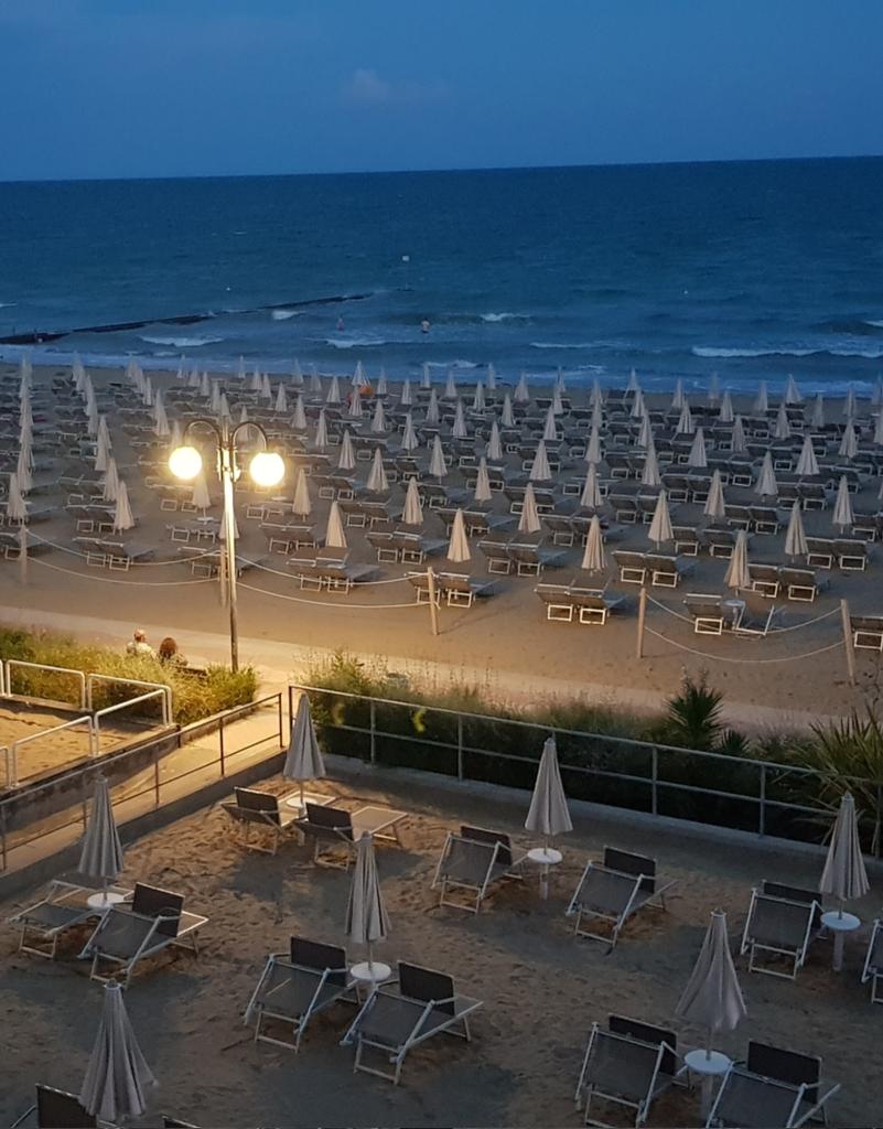 A domani amici...un bacio da Jesolo ⛵️🥂😘😘😘