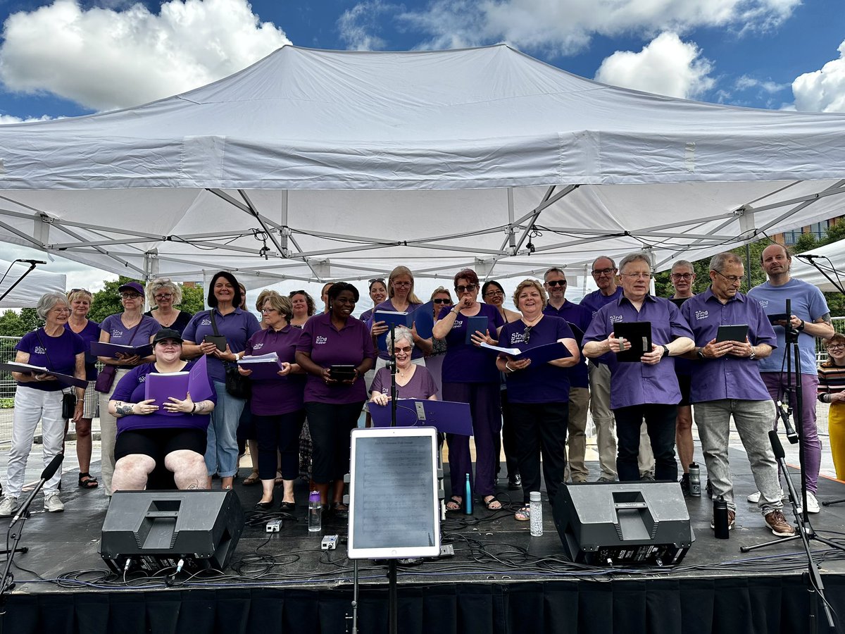 NadinePeatfield's tweet photo. Another great event today- @FurthestFromSea entertained #Derby all day and last night too. Proud to say I think this was my choir’s best performance to date! @SingFYS #derbados #furthestfromthesea #derbymusicscene https://t.co/sanlU5zrhx