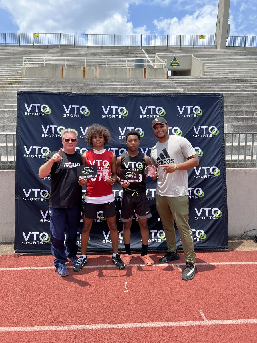Jaylin Robinson (@jayrobinson2027) on Twitter photo Fun day at <a href="/VTOSPORTS/">VTO Sports</a> camp. Winning Highschool DB&QB MVP as Upcoming freshman with <a href="/robertspry21/">Robert Spry</a> Fun day at <a href="/VTOSPORTS/">VTO Sports</a> camp. Winning Highschool DB&QB MVP as Upcoming freshman with <a href="/robertspry21/">Robert Spry</a>