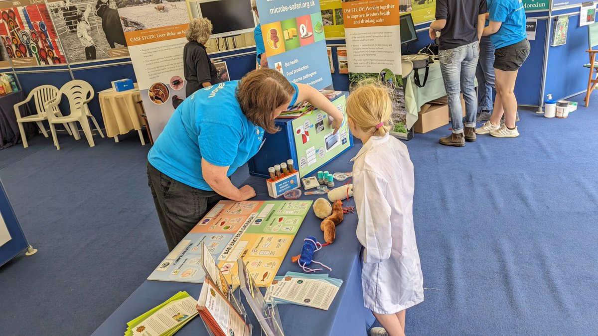 Great day with <a href="/MoredunComms/">The Moredun Foundation</a>  disease detectives at <a href="/ScotlandRHShow/">Royal Highland Show</a> <a href="/SEFARIscot/">SEFARI Gateway</a>