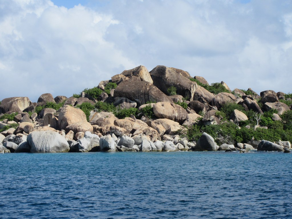 TravelStanley's tweet photo. The huge boulders at The Baths on Devils Bay, Virgin Gorda, are a trademark of the British Virgin Islands. #TheBaths #VirginGorda #BritishVirginIslands https://t.co/GRMiH3oV5b