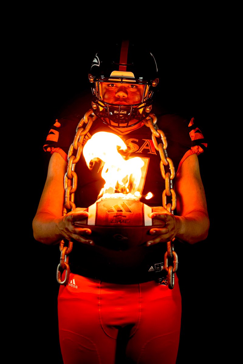 DJayW2024's tweet photo. We had an awesome OV at @UTSAFTBL. Thank you to all the coaches, their families, players and staff for their hospitality. I’ll be back in July. #BirdsUp🤙🏽
@CoachTraylor @KurtTraylor @Coach_TPreston @CoachJLAnderson @CoachPeterGray
@CoachBurkeJ @CoachTimYoder https://t.co/Fxd9dh5rmv