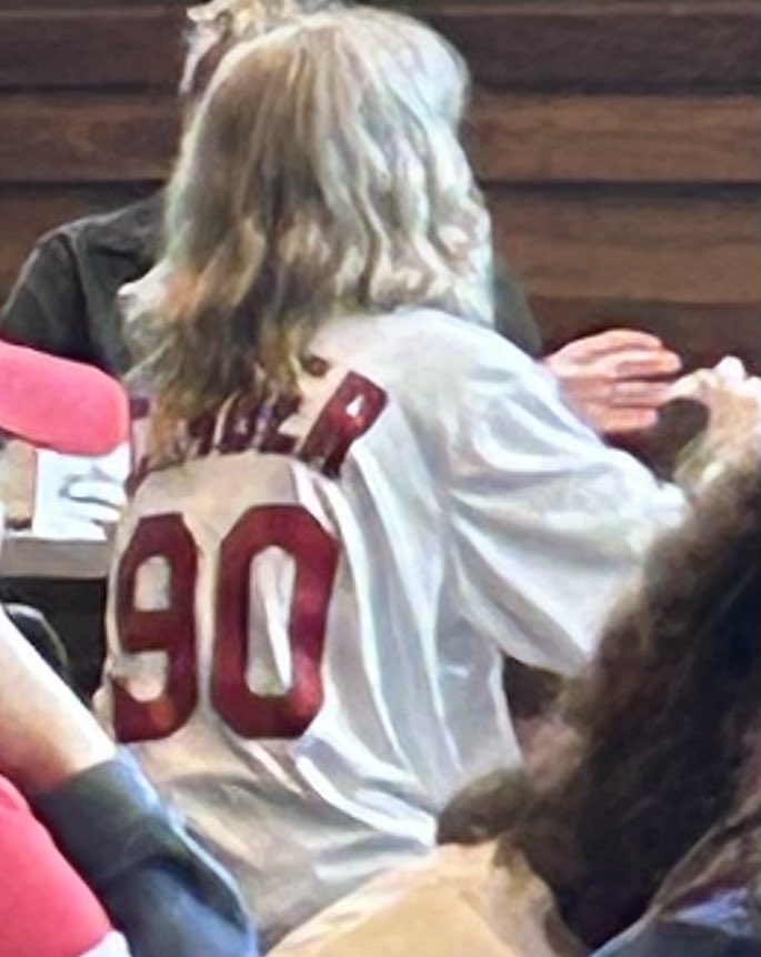 jasav115's tweet photo. Not too many Cimber jerseys around. 
@ZackMeisel #randomjerseysightings https://t.co/ZLcthRNSPd