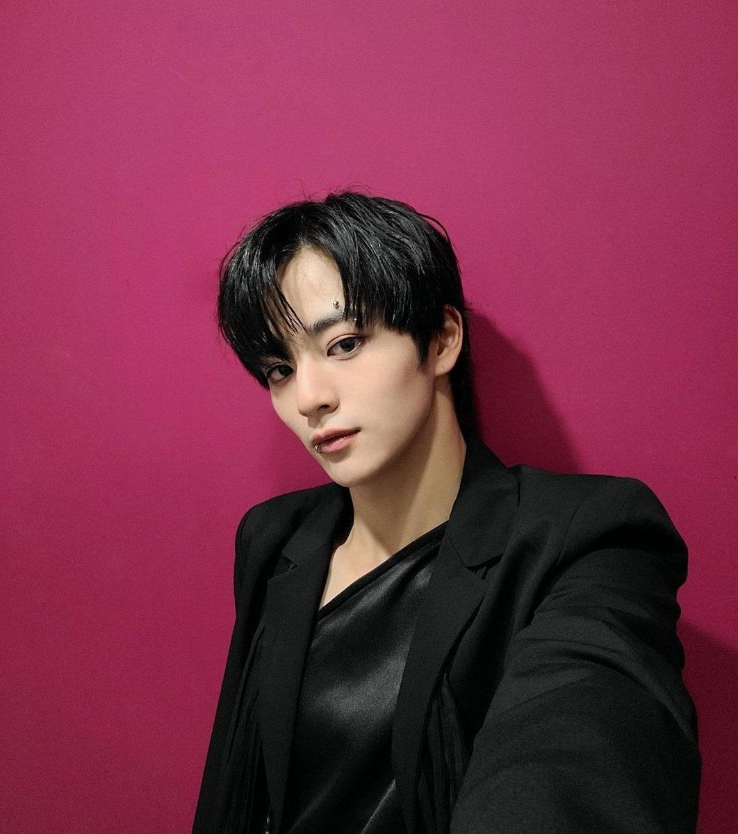 HongSungmin_FR's tweet photo. 〔˚₊ · ͟͟͞͞➳❥〕IG UPDATE 🔮

#HONGSUNGMIN : Merci beaucoup pour ces promotions de "Gesture"
Fantasy Boy's seront bientôt de retour avec plein de choses incroyables ! Attendez juste un peu !

#홍성민 #소년판타지 #FANTASYBOYS https://t.co/uiSXZmasOe