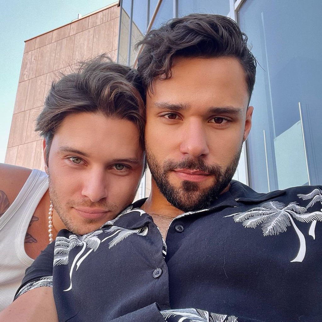 tzpstorrie's tweet photo. "whether he likes it or not he has a best friend for life" 🥹🫶🏽 https://t.co/iqX0bHWacK