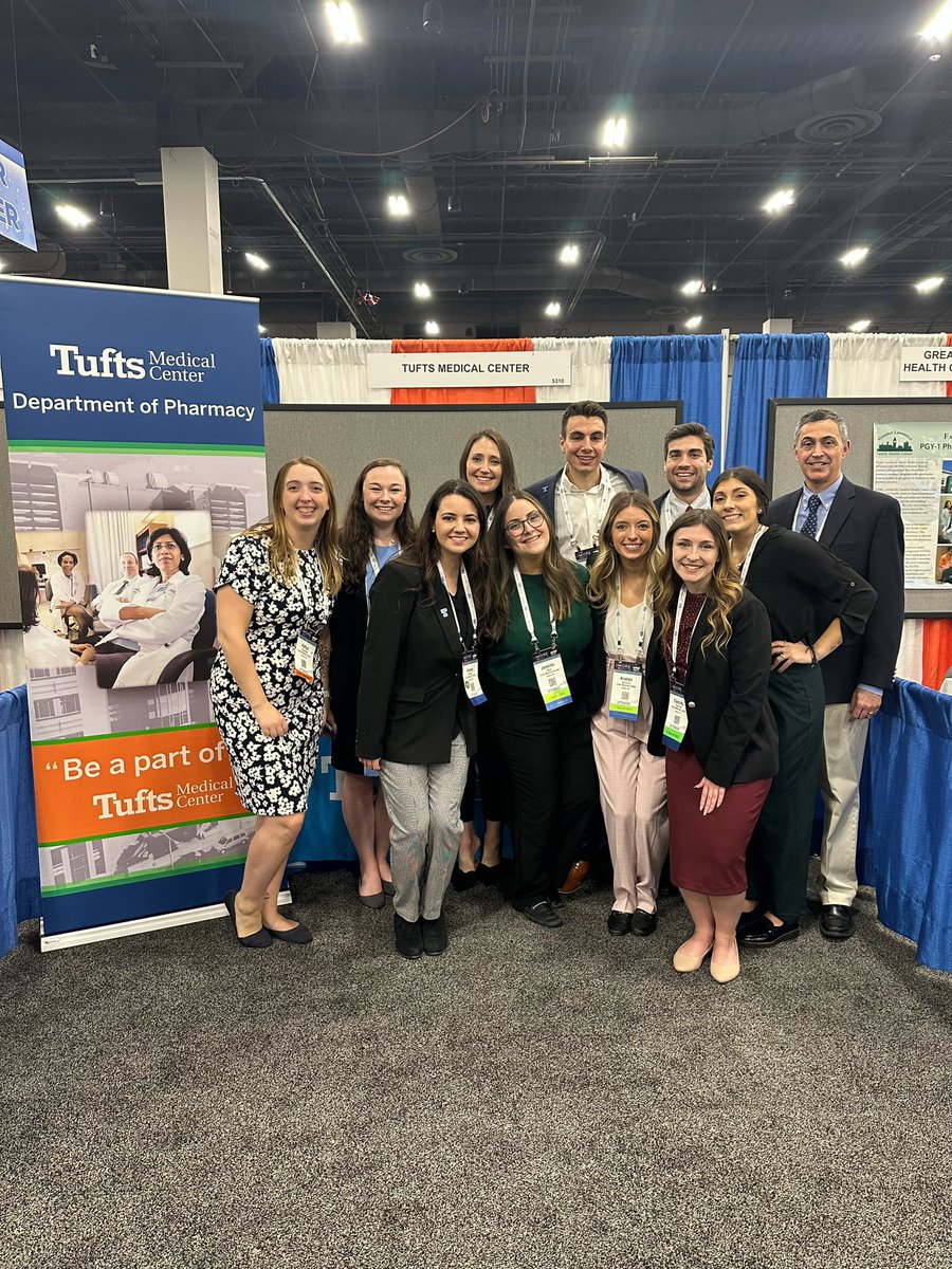 CDH_Rx's tweet photo. To the best year, the best residency program, and the best mentors, colleagues, &amp; coresidents a girl could have hoped for. So happy it happened @TuftsMedicalCtr https://t.co/TkGOz3u7nD