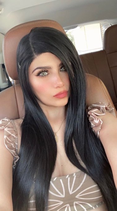 2 pic. Que tengan un muy muy bello fin de semana corazones 🥰🥰 https://t.co/Hpu4vLuUV1