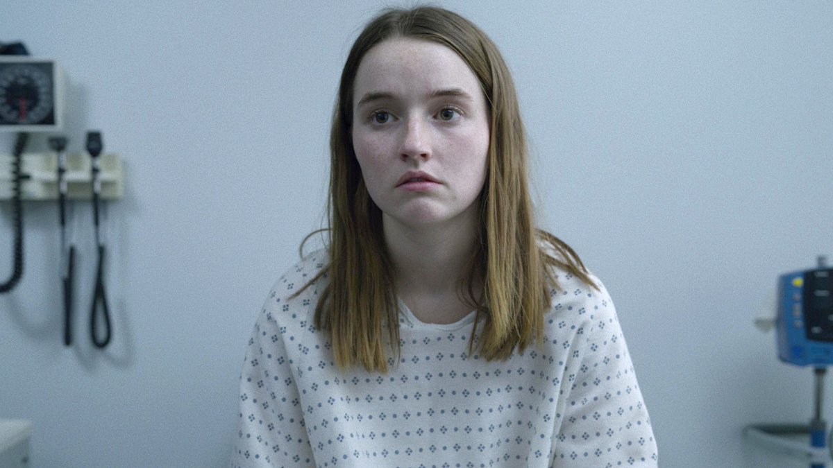 LoopingInsanity's tweet photo. The hospital is not a nice place to be...and she didn't want to call her parents, so...the reader might be getting a call. https://t.co/dpmc02yC3d