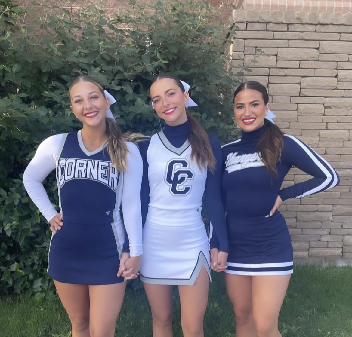 This #VarsityReveal is a triple threat! Each style is unique, athletic and perfctly paired to create a versatile Varsity Wardrobe. 

📸: @corner_cnyon_cheer on IG
