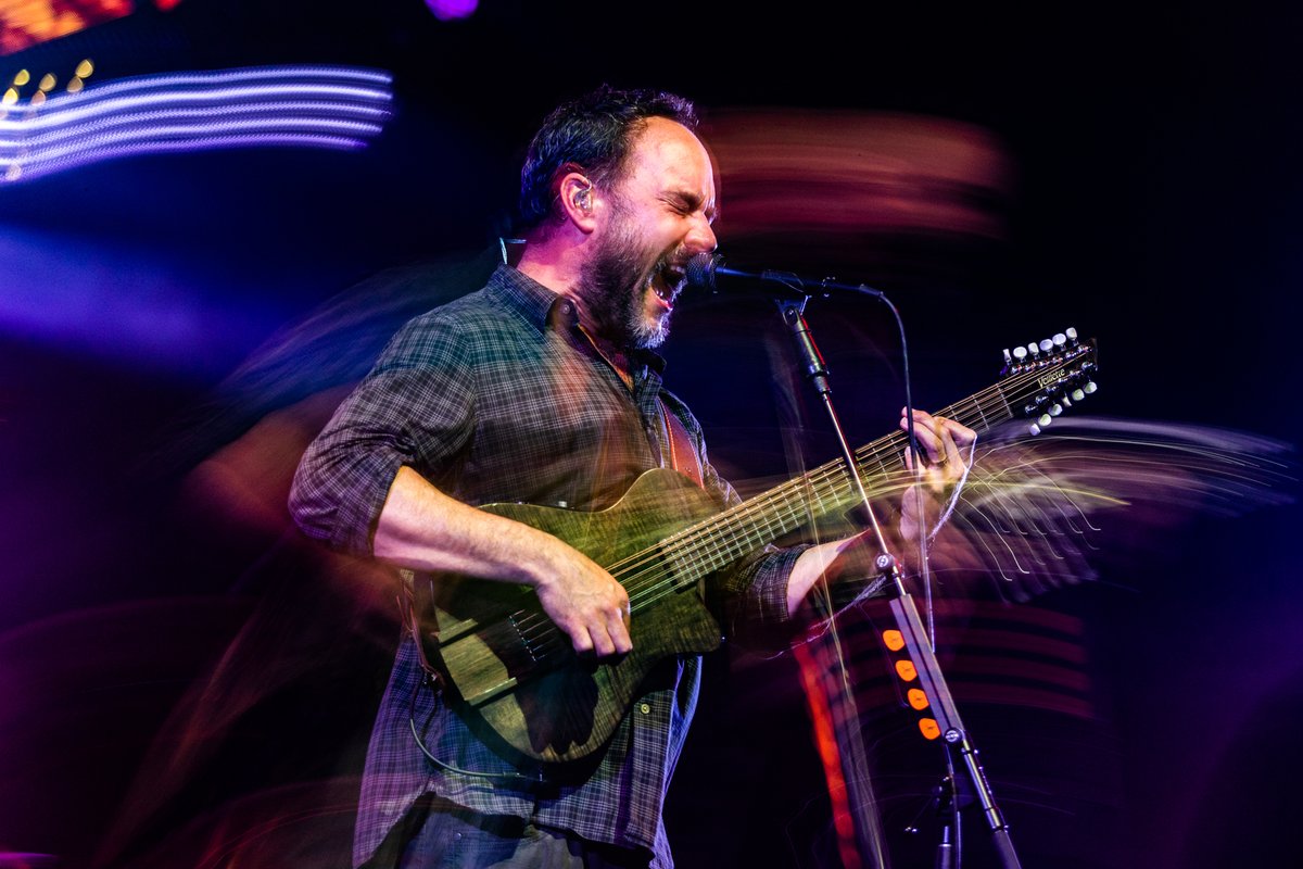 davematthewsbnd's tweet photo. A great night yesterday in Burgettstown, PA with #DMB2023! Are you ready for tonight at the @MerriweatherPP in Columbia, MD? #SeeYouOnTheRoad

📸 @rodrigodmbrasil https://t.co/tVg2hi98xr