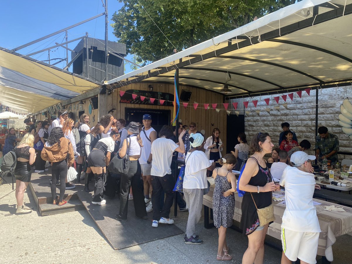 JapanTours37's tweet photo. Merci aux visiteurs et participants de cette journée spéciale Japan à la Guinguette.

RDV vendredi pour le lancement du #JapanToursFestival au Parc Expo de Tours ! 

@villedetours #artsmartiauxdetouraineguinguettetourssurloure @hinode @FuryVS_ #youngnationstudio @TeamChashark https://t.co/j2U8iyEug3