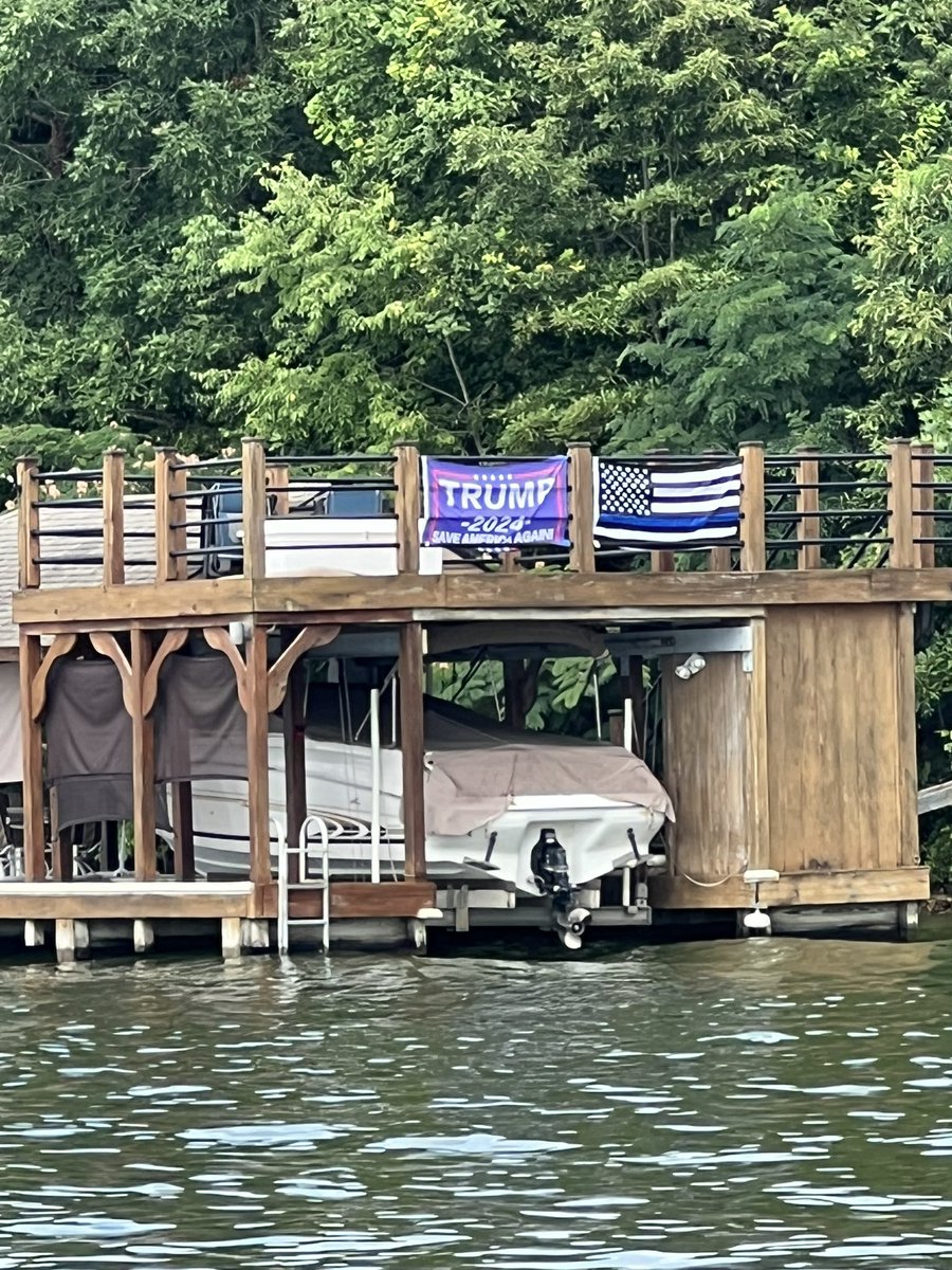 Seen many of these on docks and boats toady.

Guess who’s name i haven’t seen at all today?

#Trump2024NowMorethanEver