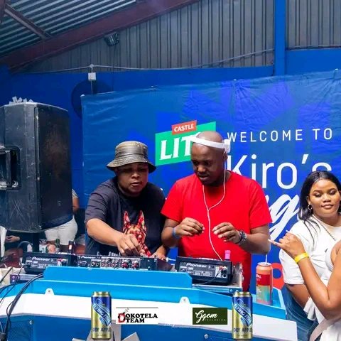 SolanLoMusic's tweet photo. Biza wethu &amp; Mr GqomWave 

Gqom explosion https://t.co/PhxTEOwHIk