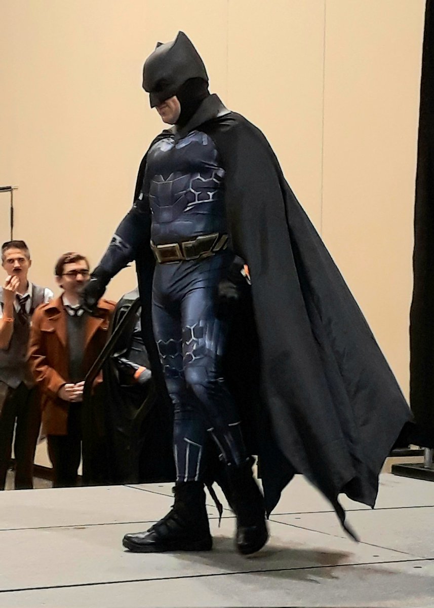 ShowcaseComics5's tweet photo. Two #Batman cosplayers at #ShowcaseComicCon's 13+ costume contest! Will one win a trophy?
#ShowcaseComics #comics #comicbooks #Slidell #SlidellEvents #NewOrleansEvents #NewOrleans #NOLA https://t.co/CmR1N91uLk