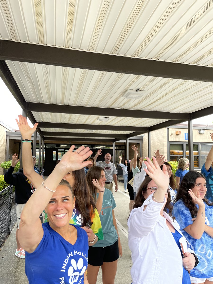 Rain rain go away, we said goodbye anyway! IH style! Wishing everyone a wonderful summer! #IndianHollow #ByeForNow #Summer #CommackSchools