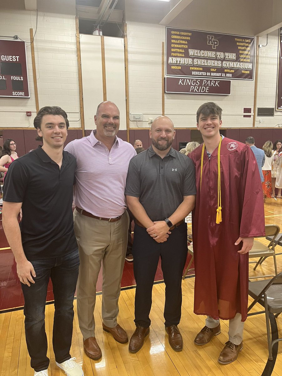 jmg335's tweet photo. One last time in a packed Kingdome…🎓!!

Thanks @KingsmenHoops for all the time, effort, energy and commitment to the program…no doubt some memorable and special moments made over the years. 👑🏀

#25 #5
@JackGarside25 
@MGarside5 
@mjam1031 https://t.co/yw1pFDMioq