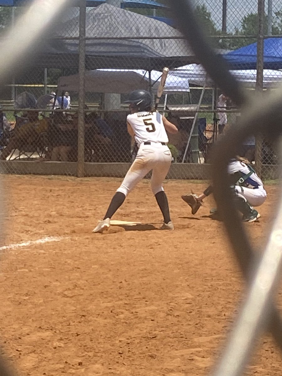 softball_il's tweet photo. 16u KH improve to 2-1 in Chattanooga with a 13-6 offensive explosion. 

@samantha_erber 2-2 3RBI 2R
@channingkeppy06 2-2 3RBI 2R
@KarinaBenes 1-1 T BB RBI R
@VanessaBuske 1-1 BB RBI 2R
@abbielewis26 1-1 BB
@ally_struck 1-1 BB https://t.co/PhWimhdYwg