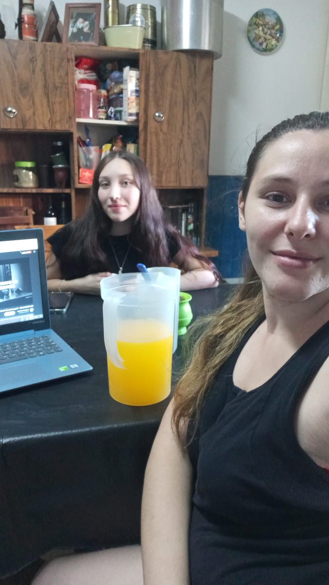 Mi compañera de teres y de mates dulces 💔💔
