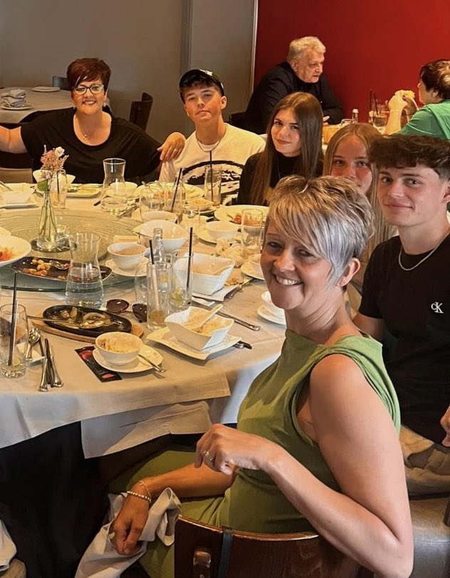 Fabulous evening celebrating my son’s 20th Birthday <a href="/HenryWong_Harb/">Henry Wong Harborne</a> Sensational food, superb service and wonderful atmosphere made this an evening to remember 🎉