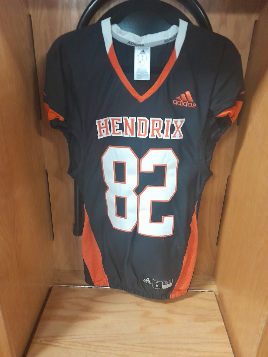 Had an amazing experience <a href="/HendrixFootball/">#WeAreWarriors</a> on my Official Visit. Big thank you to the coaching staff for inviting me <a href="/RussHeidiSLC/">Russ and Heidi Phillips🏈</a> <a href="/NotCoachBuck/">NotBuck NotBuchanan</a> <a href="/CoachSmith918/">Danny Smith</a> <a href="/Levya73/">Levy Adcock</a> #RogersRecruit