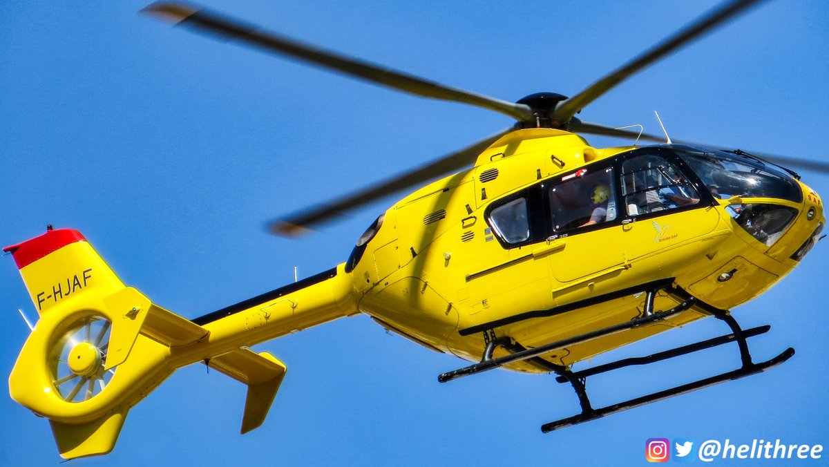 helithree's tweet photo. F-HYDJ, F-HJAF, F-GOPG i F-HLCB: alguns EC135 d'Heliand i Groupe SAF que el @saasandorra ha fet servir al llarg dels anys per portar pacients a l'Hospital de Sant Pau.

El HYDJ va ser l'helicòpter titular de 2012 a 2018 (EC-LHS fins al 2014). Ara és EC-MZR operant per @bomberscat https://t.co/pzKM19FK2D