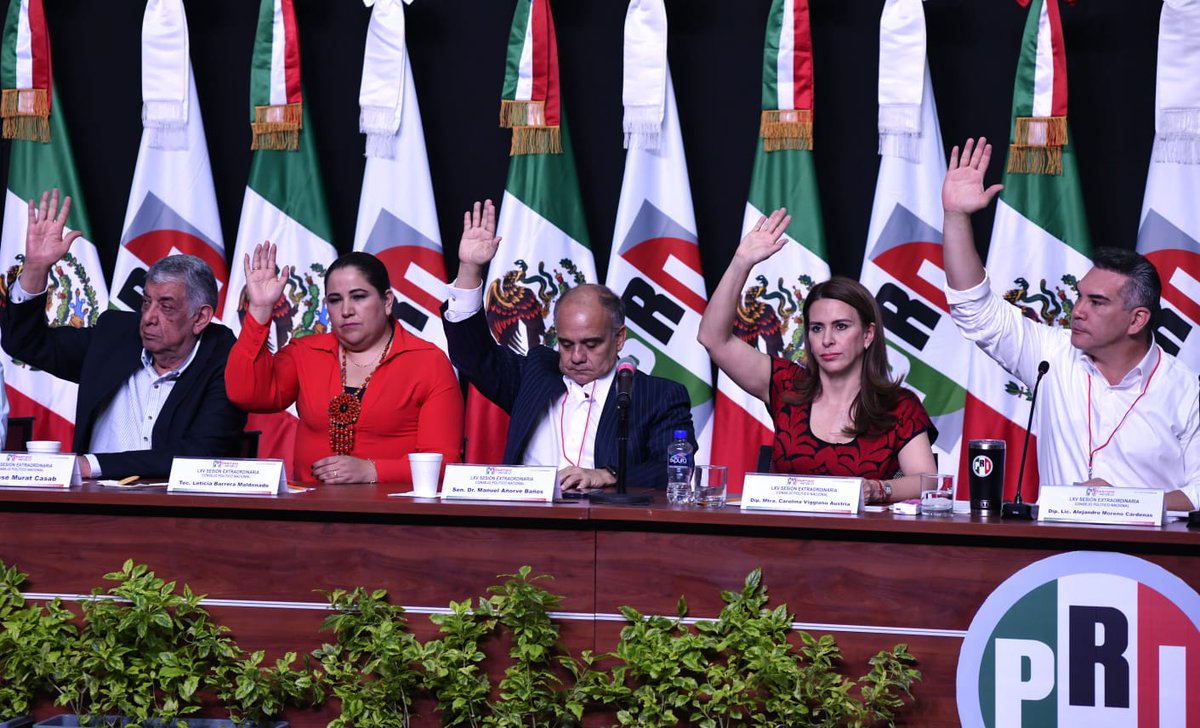 CNC_CEN's tweet photo. Nuestra dirigente @LetyBarreraM participó en el Consejo Político Nacional donde se aprobó la creación del Consejo Técnico Consultivo y los mecanismos para designar a la persona responsable de la construcción del frente amplio opositor. https://t.co/PmZdTWogFC