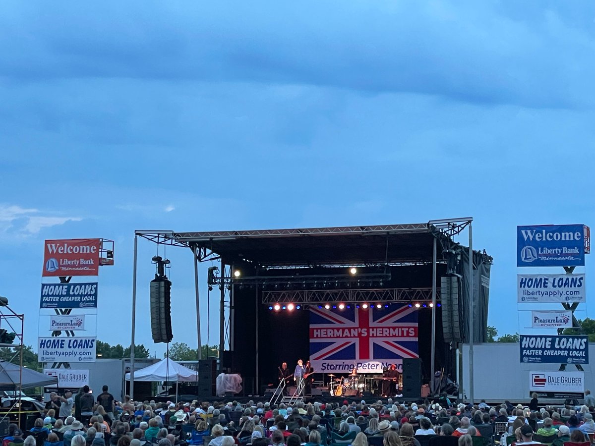 Another Liberty Block Party in the books for the DGC team! This is great St. Cloud community event and we enjoy being part of it; even when it rains a little. 😊 #hermanshermits #thecowsills