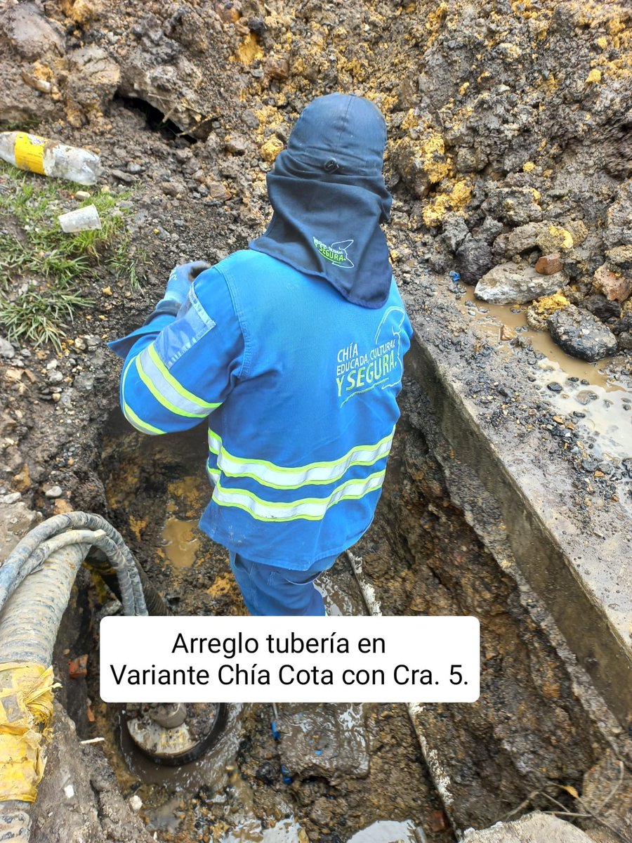 EMSERCHIA1's tweet photo. Y como siempre, seguimos la programación semanal para mantener los parques públicos más limpios y disponibles para el disfrute en familia. https://t.co/4nJuuT0SgN