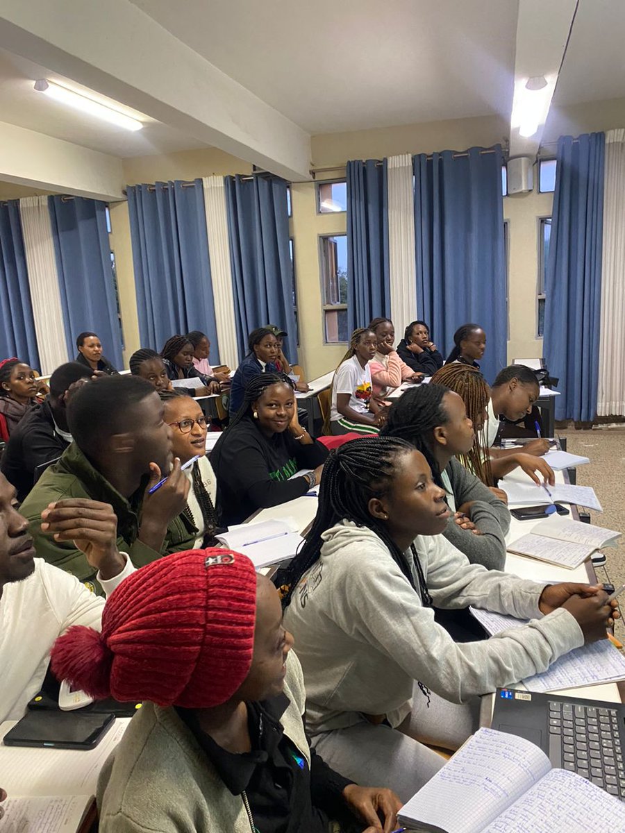 Scome_rwanda's tweet photo. Today, Level2 medical students have practised #PeerLearningProgram through which they discussed #anatomy, #Brainstem.
Behind the course, they had time to socialise themselves and develop public speaking skills.
#PeerLearningProgram
#AnatomyEducation https://t.co/QabadJfvnn