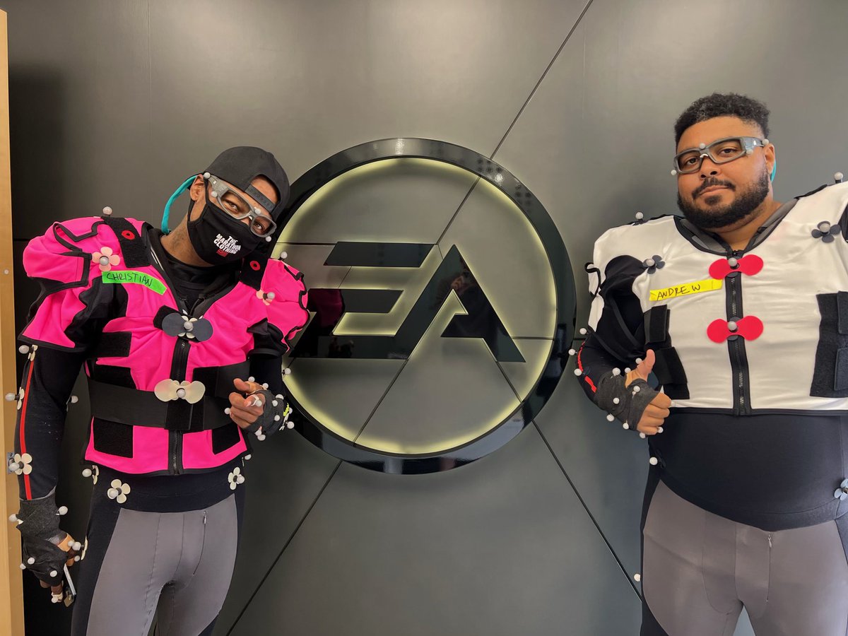 AndrewMeIton's tweet photo. Me and my dog @cwise818 wishing y’all a happy beta #Madden24 #maddenfamily for a #madden24betacode follow C stream https://t.co/EeCbCBOGPk https://t.co/6jKu2pCBKr