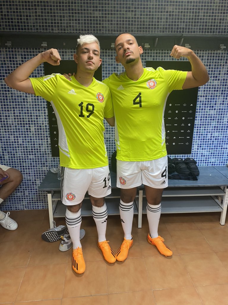 La Agusneta tweet media