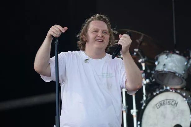 You struggle with your mental health, take time out
Come back to play the Pyramid stage at Glastonbury, ticking like mad all the way through your set while also losing your voice. 

But after all that you still smashed it

@LewisCapaldi you’re FUCKING AMAZING 👏🏻❤️ #Glastonbury23