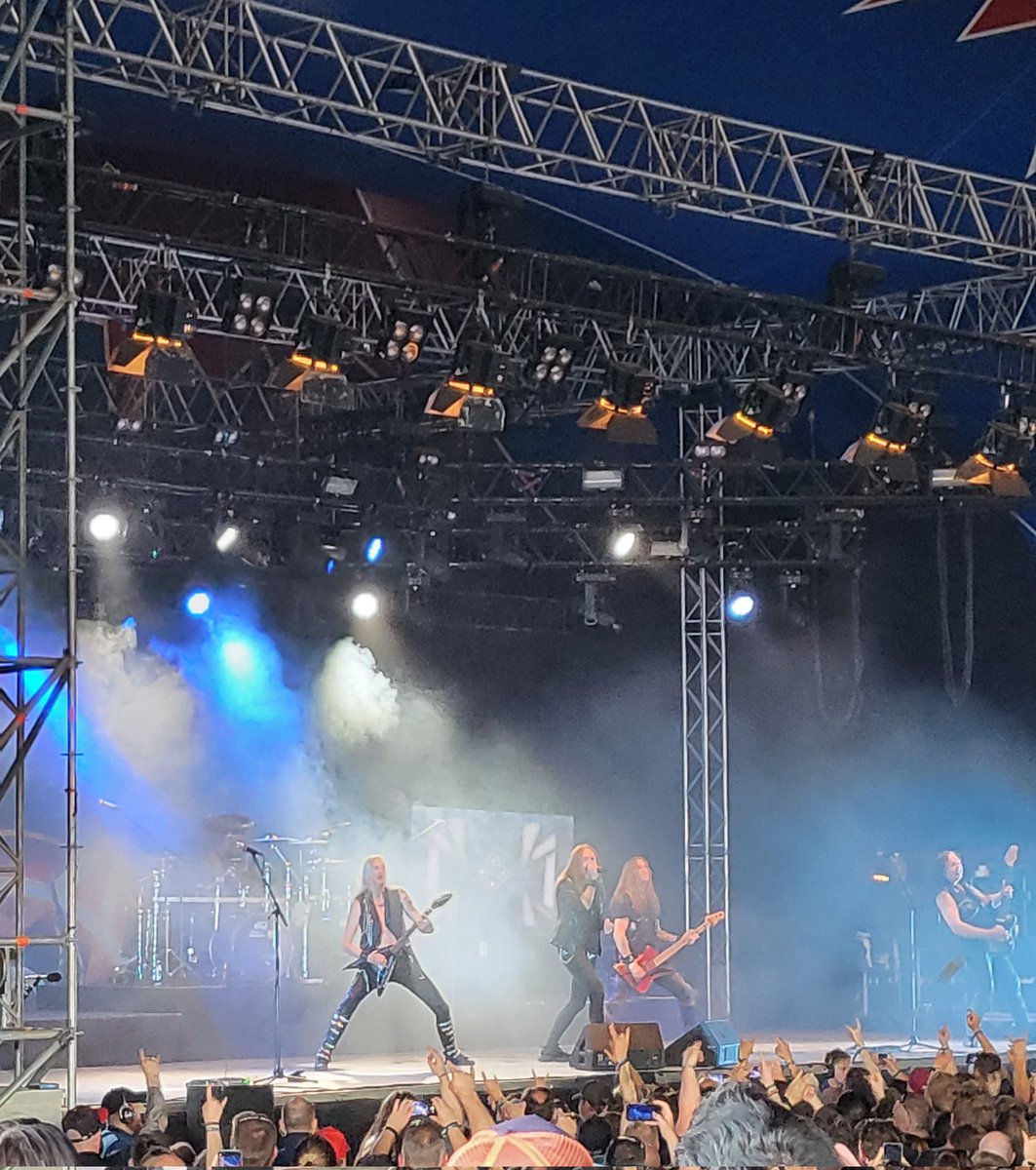 tons of rock pt. 2 ! second year i go! hammerfall and honningbarna were my faves 🤟🫶