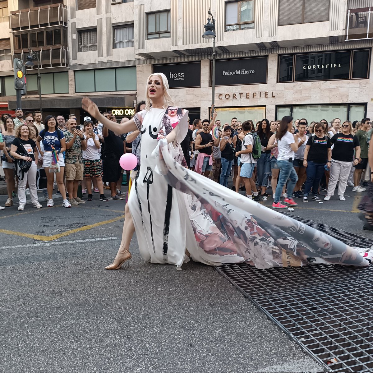alycia_el's tweet photo. #PrideMonth2023 #OrgulloLGBTI #OrgulloValencia #VALENCIA https://t.co/5RvLvhXUj0